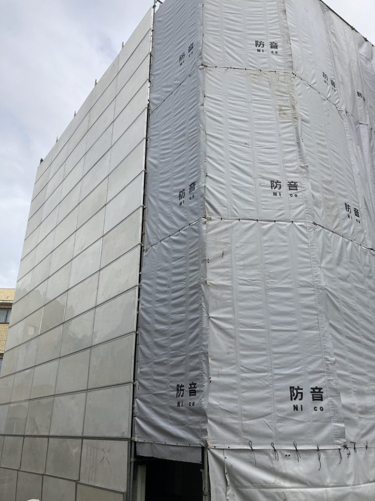 市川市　パネル解体足場組立