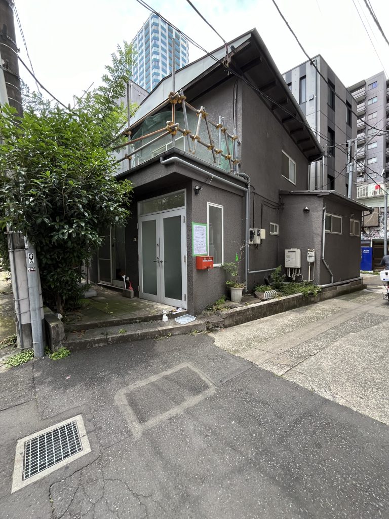 新宿区　木造二階建て解体工事